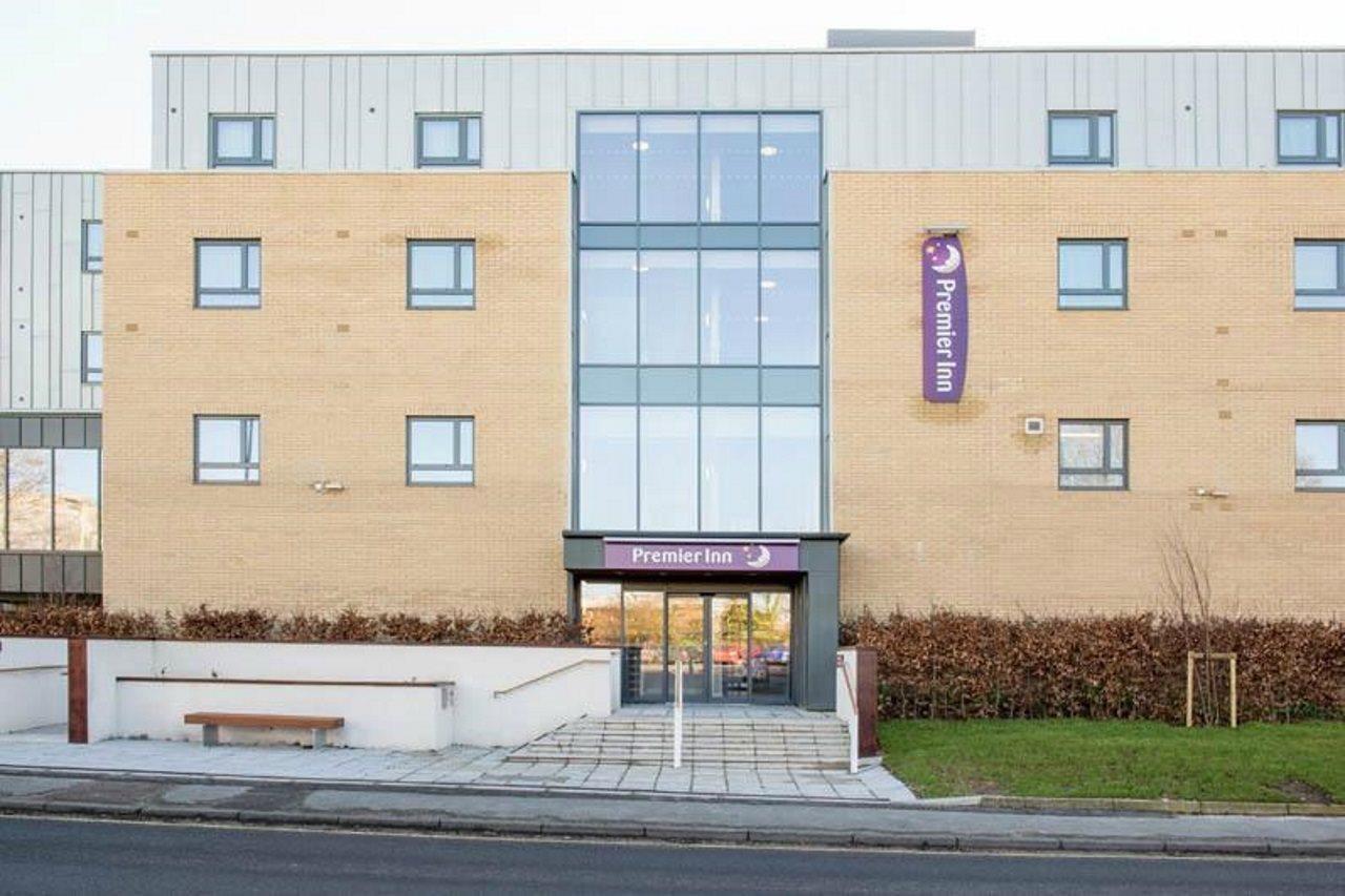 Premier Inn Winchester Bagian luar foto